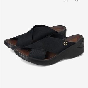Bzees Desire Black Slip On Sandal Stretch Crisscross Design Size 11